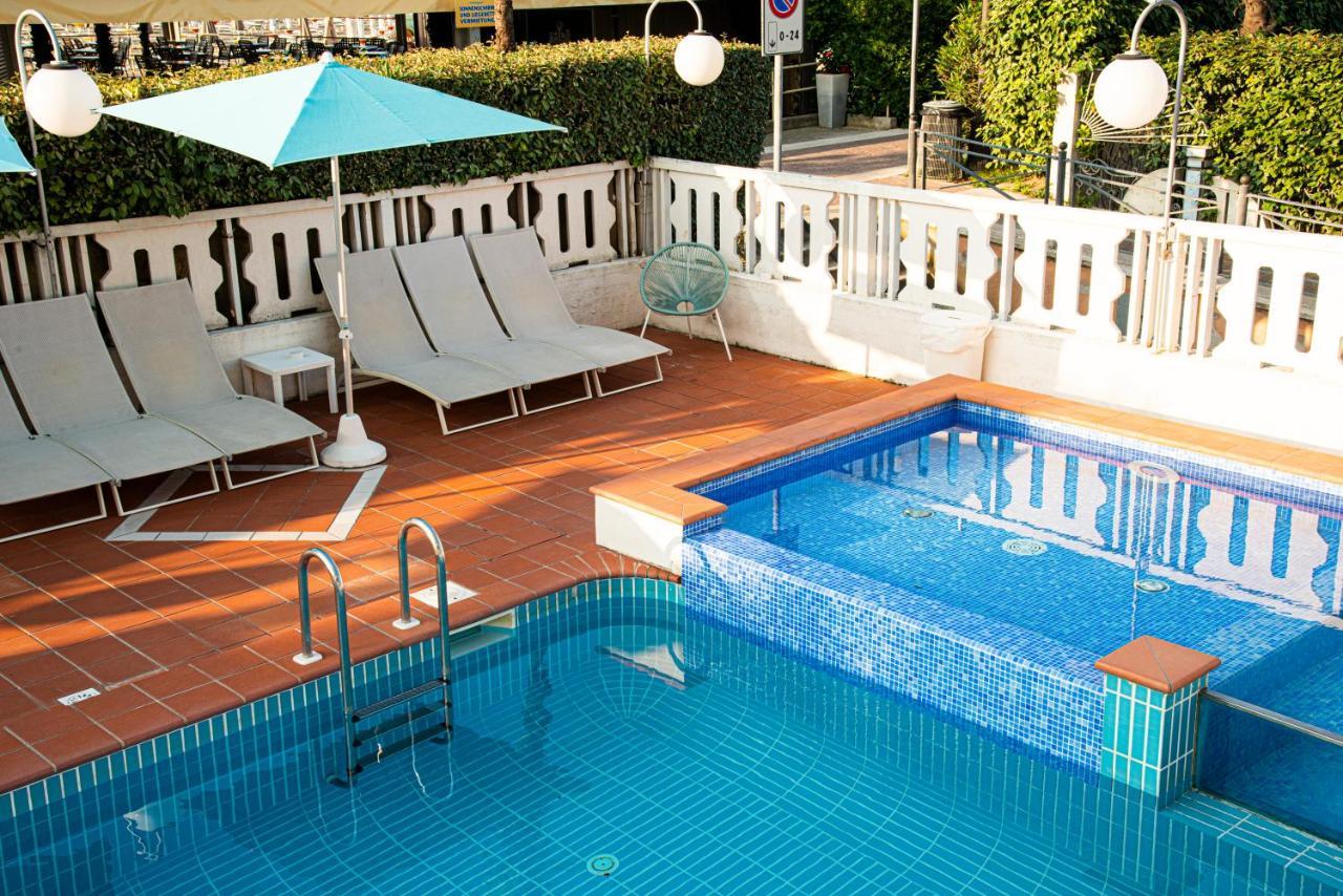 Hotel Savoy Caorle Exterior foto