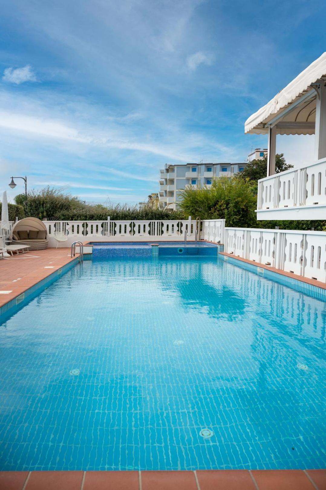 Hotel Savoy Caorle Exterior foto